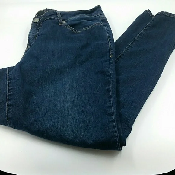 TORRID l Skinny Dark Wash Tall B2 - Picture 1 of 6